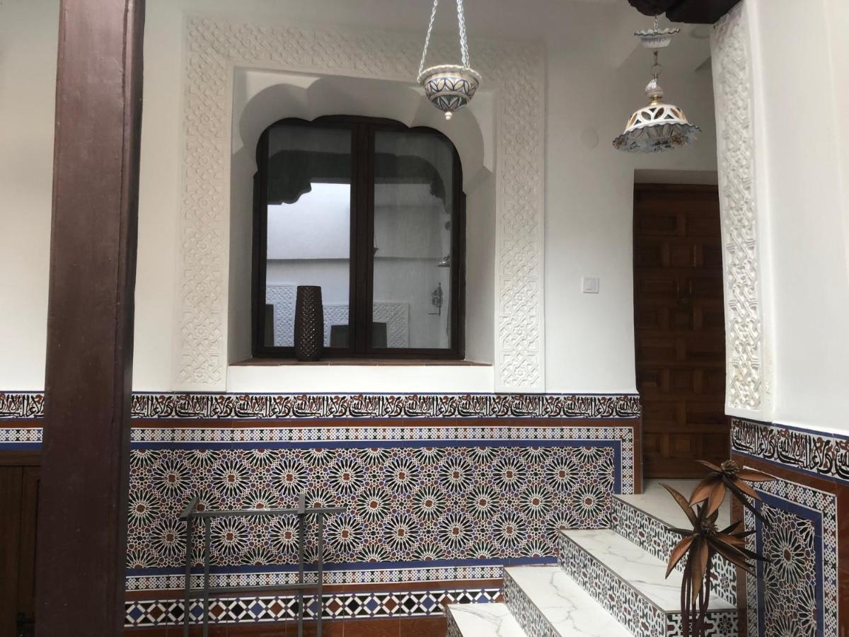 Apartamentos Toledo Casa Galeria De Los Aljibes Eksteriør billede